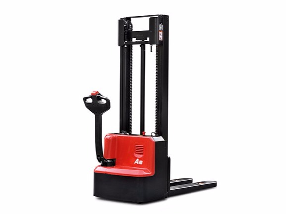 Transpalet electric cu catarg dublu Hangcha